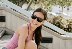 black-polarized-sunglasses-black-lens-knockaround-torrey-pines