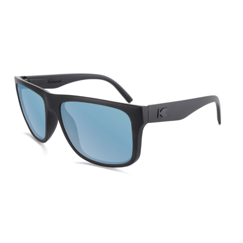 Czarne okulary przeciwsłoneczne niebieska soczewka Sky Blue Torrey Pines Knockaround