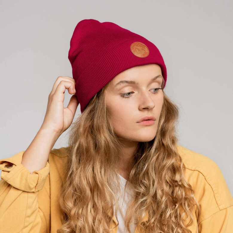 Czapka beanie z bawełny organicznej malinowa KABAK