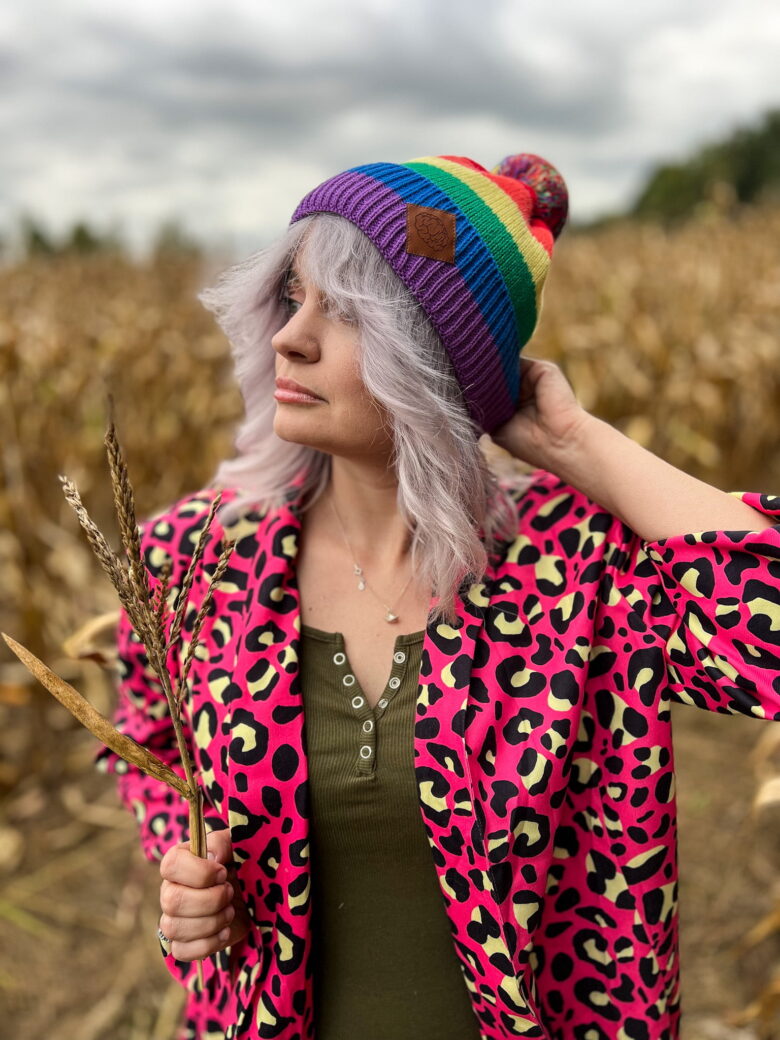 czapka-z-motywem-flagi-lgbt