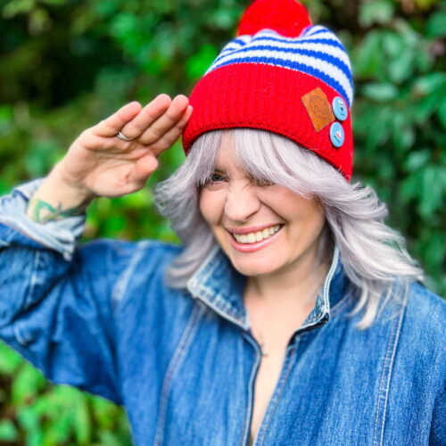 czapka-z-pomponem-nautical