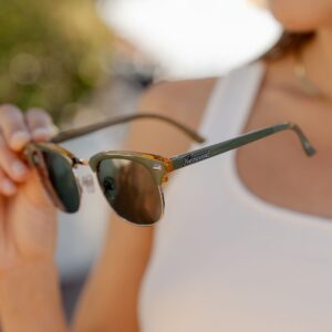 zielone-okulary-brooklines-coyote-calls